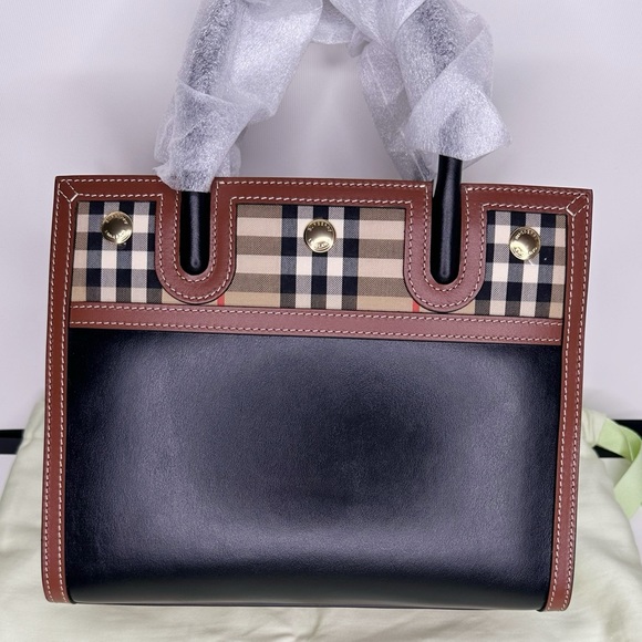 BURBERRY Logo Vintage Check Black Leather Small Title Crossbody Shoulder Handbag - Picture 16 of 16